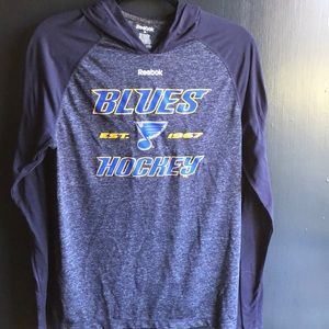 Men’s hoodie t-shirt